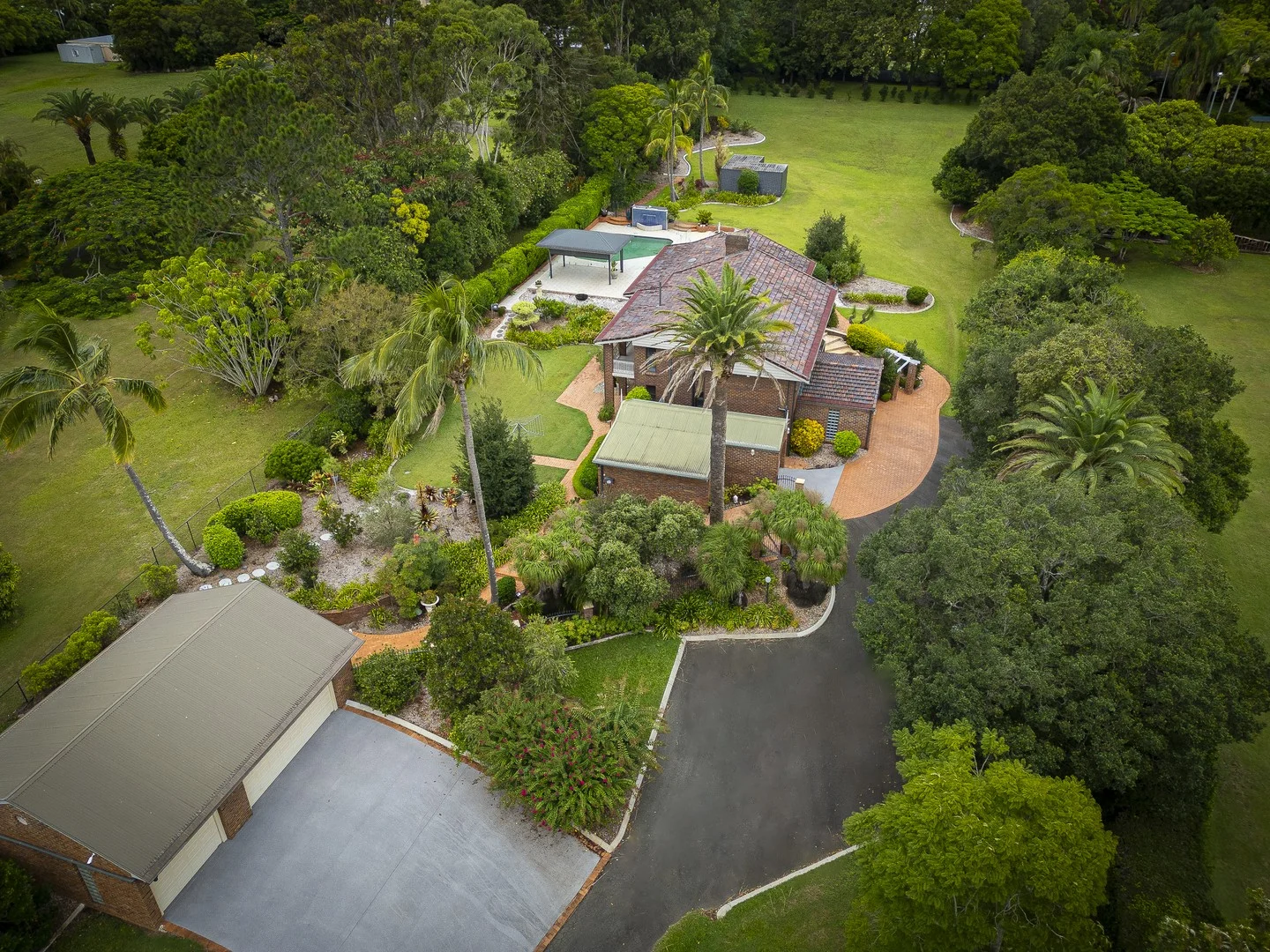 117 Bridgeman Rd, Bridgeman Downs QLD 4035