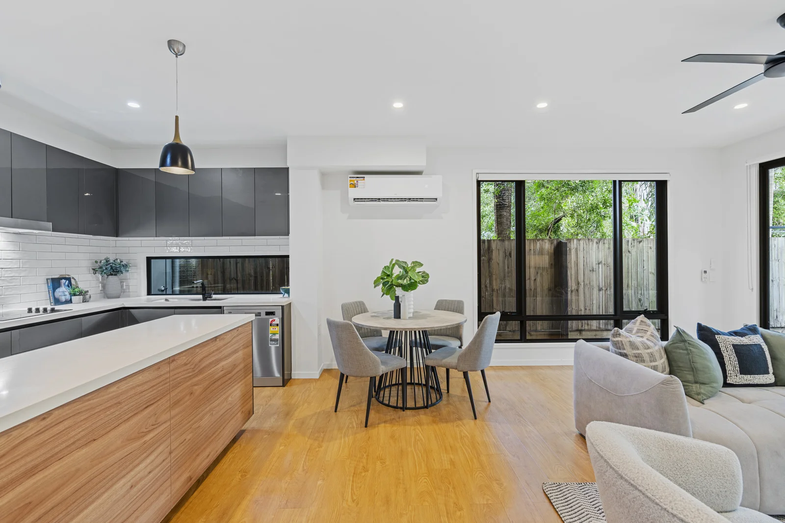 Additional image 8 of 2/79 Waterton Street, Annerley QLD 4103