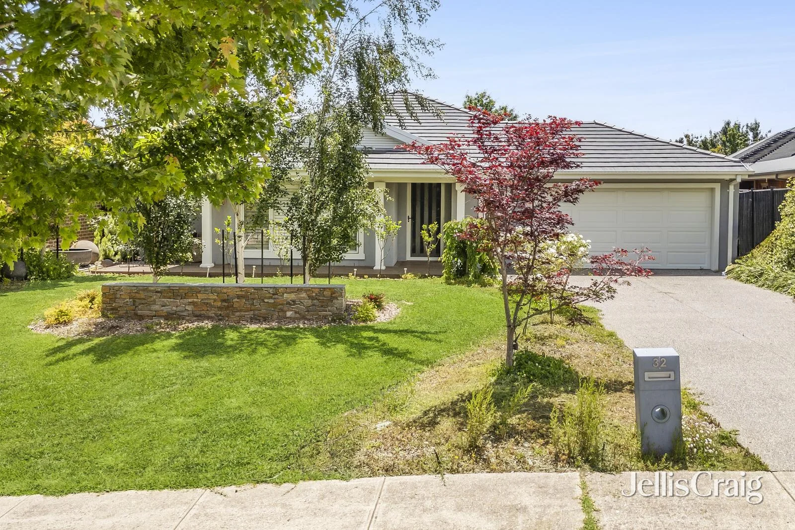 32 Mulgutherie Way, Gisborne VIC 3437