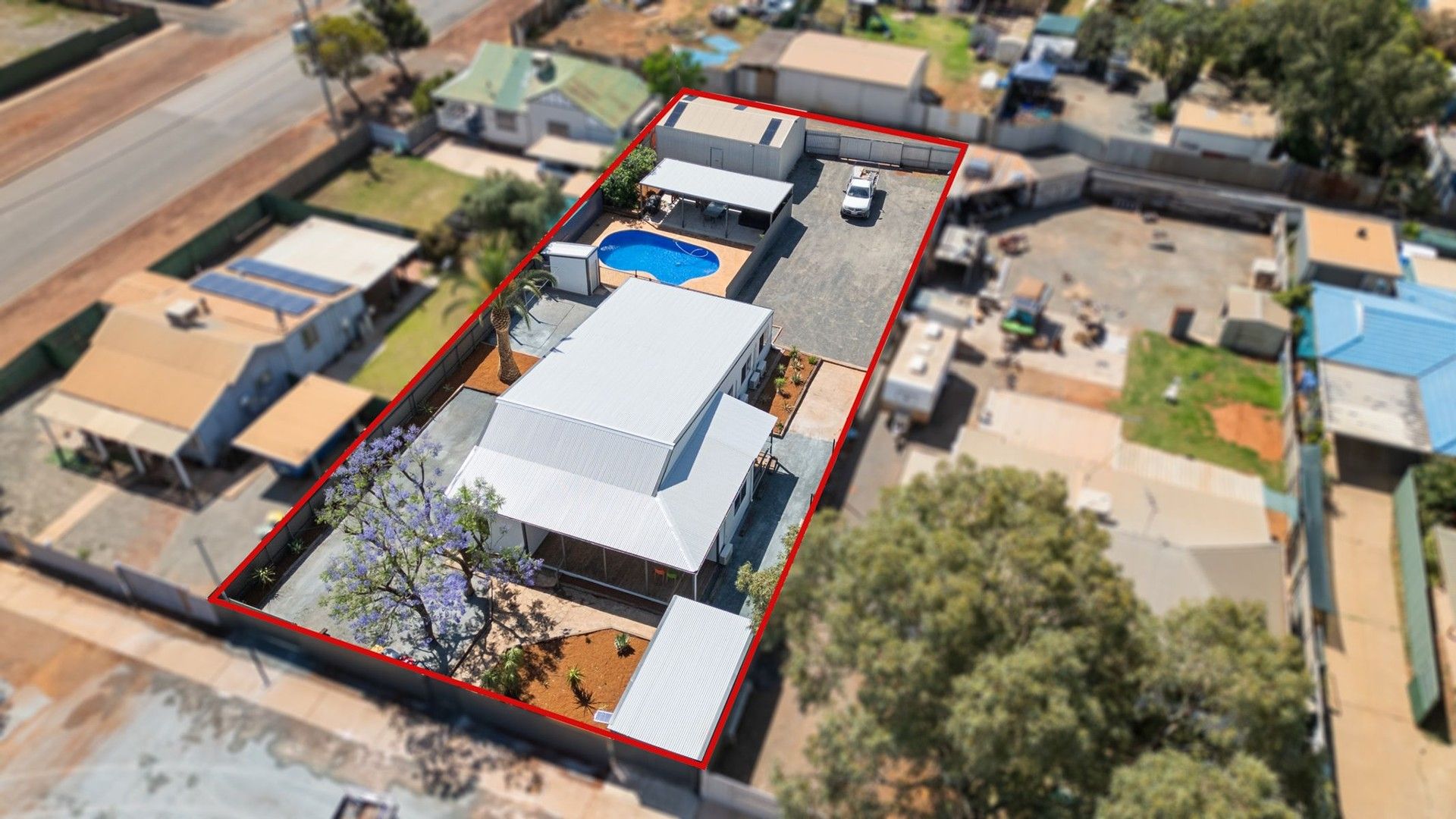 7 bedrooms House in 57 Hopkins Street SOUTH BOULDER WA, 6432