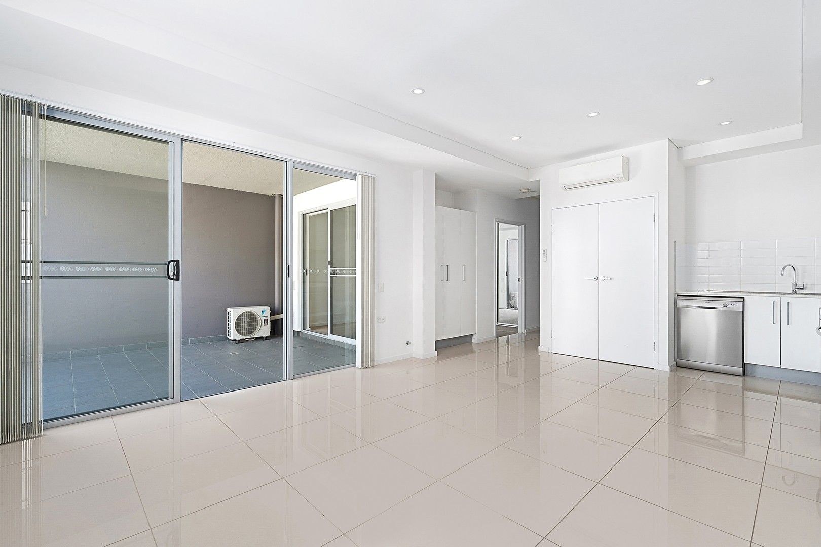 1 bedrooms Apartment / Unit / Flat in 207/11 Junia Avenue TOONGABBIE NSW, 2146