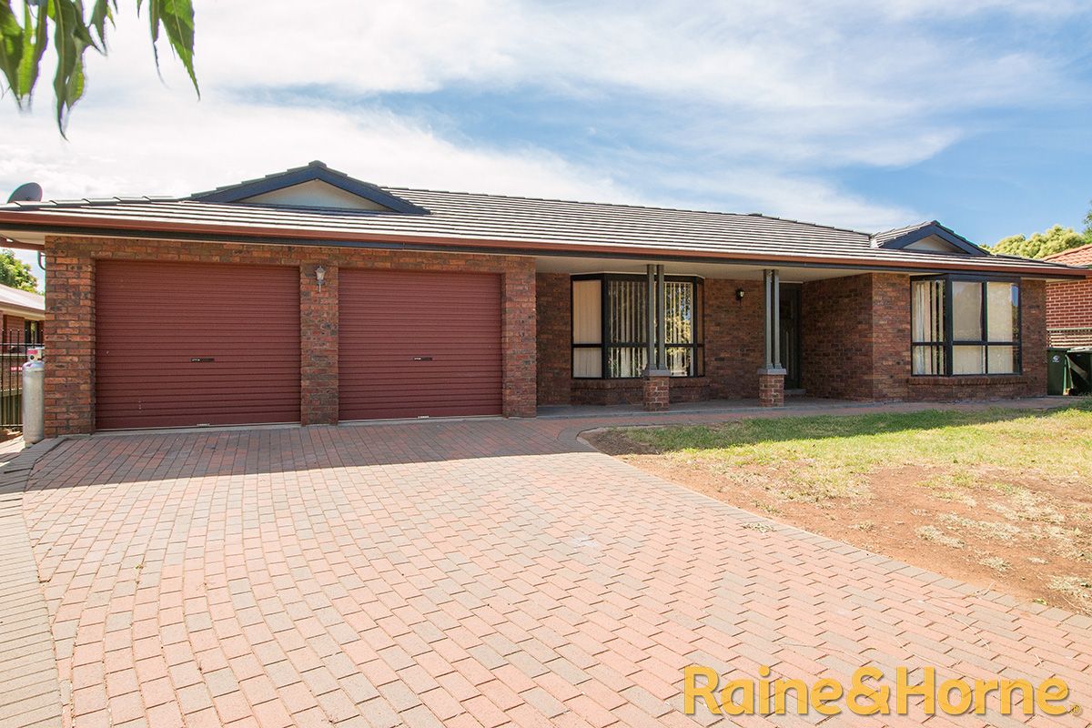 10 Lincoln Parkway, Dubbo NSW 2830, Image 0