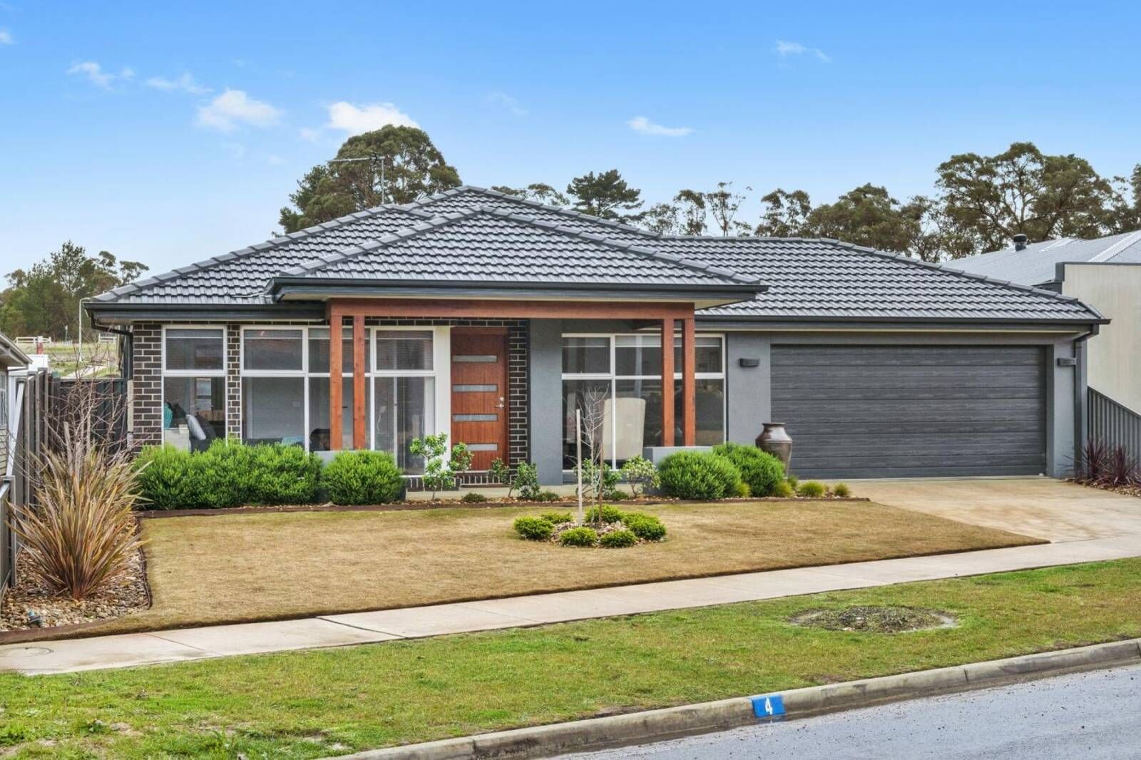 4 Orkney Court, Ballarat North Property History & Address Research