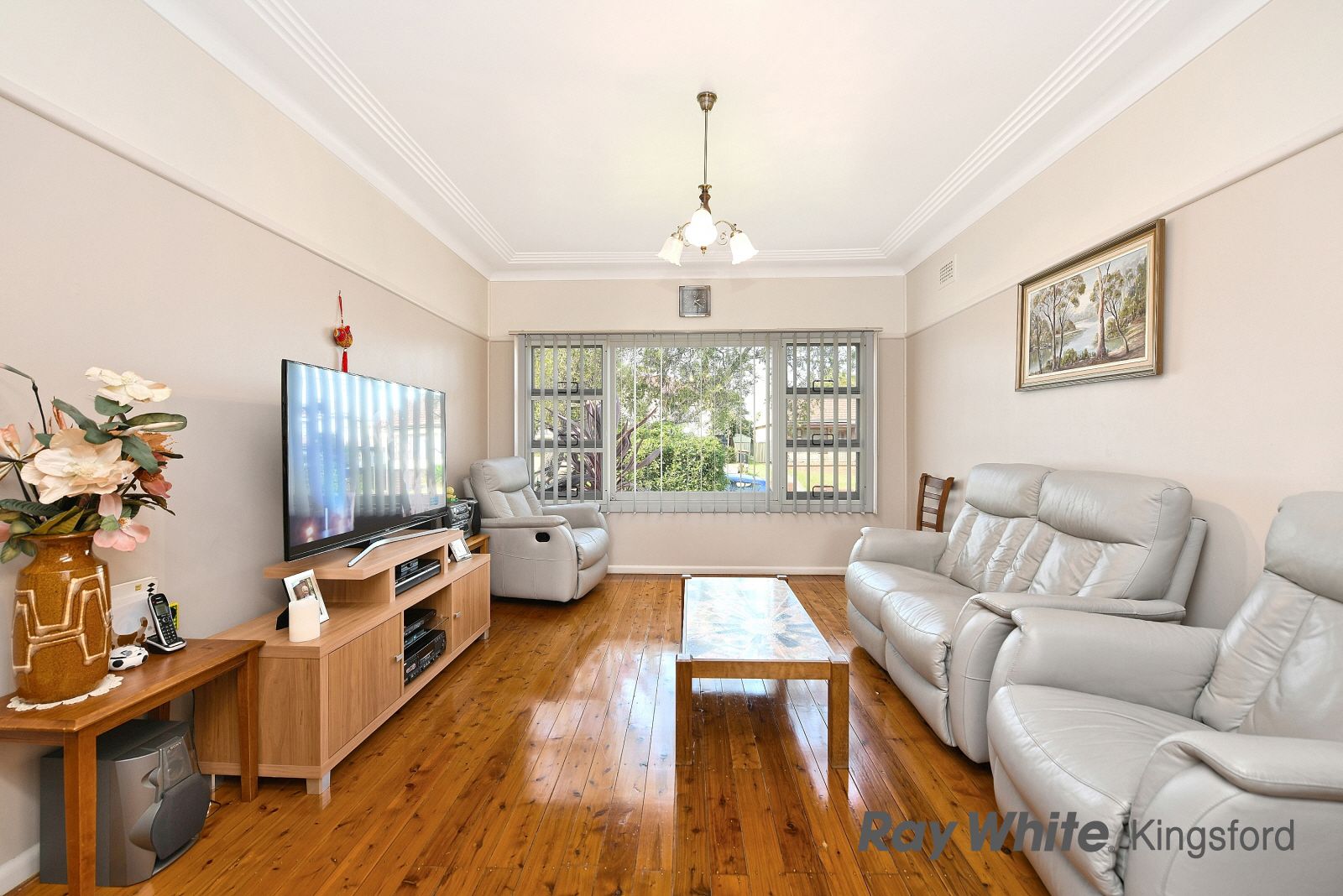 8 Forshaw Ave, Peakhurst NSW 2210, Image 1