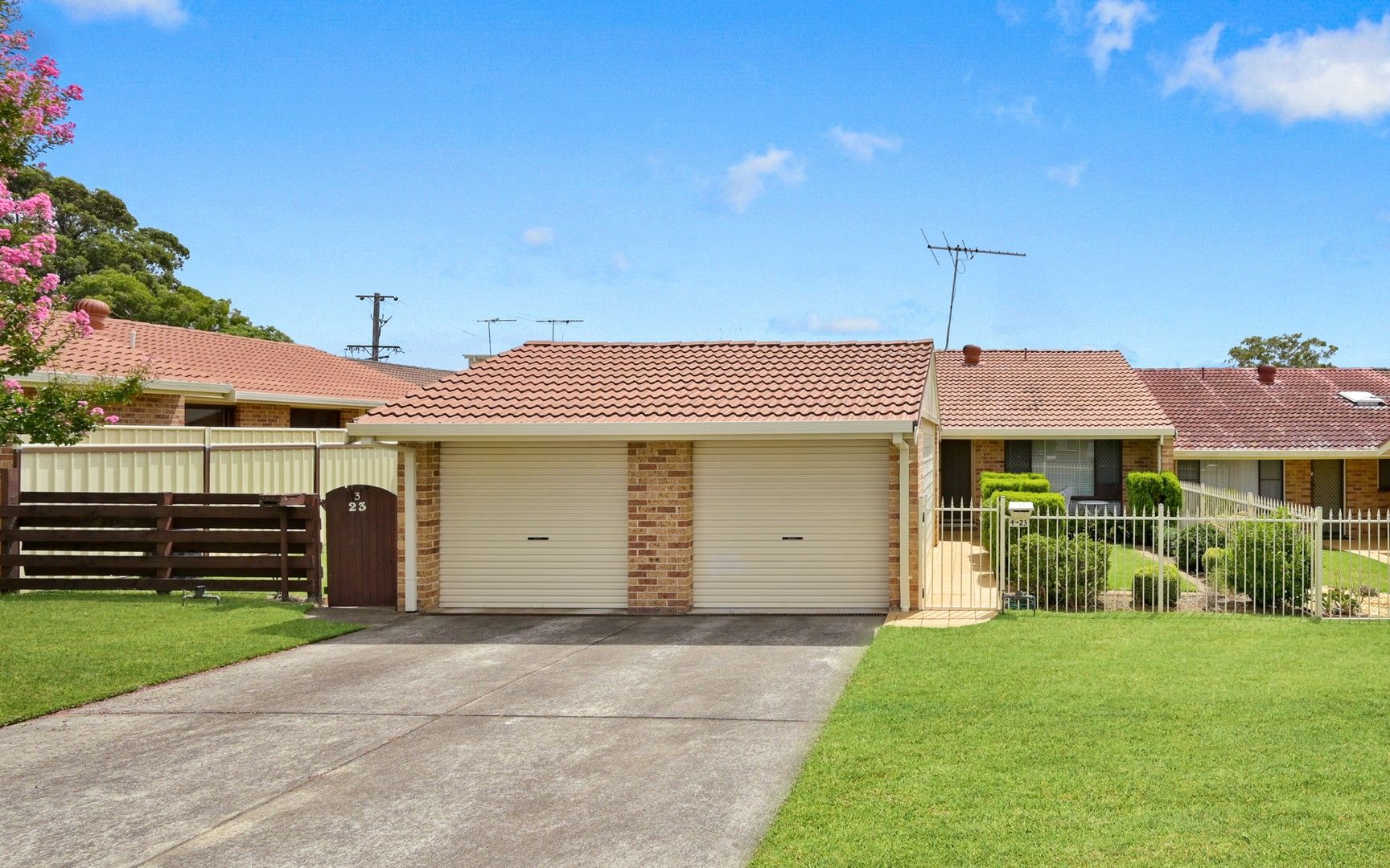 2 bedrooms Duplex in 4/23 Bronzewing Street INGLEBURN NSW, 2565