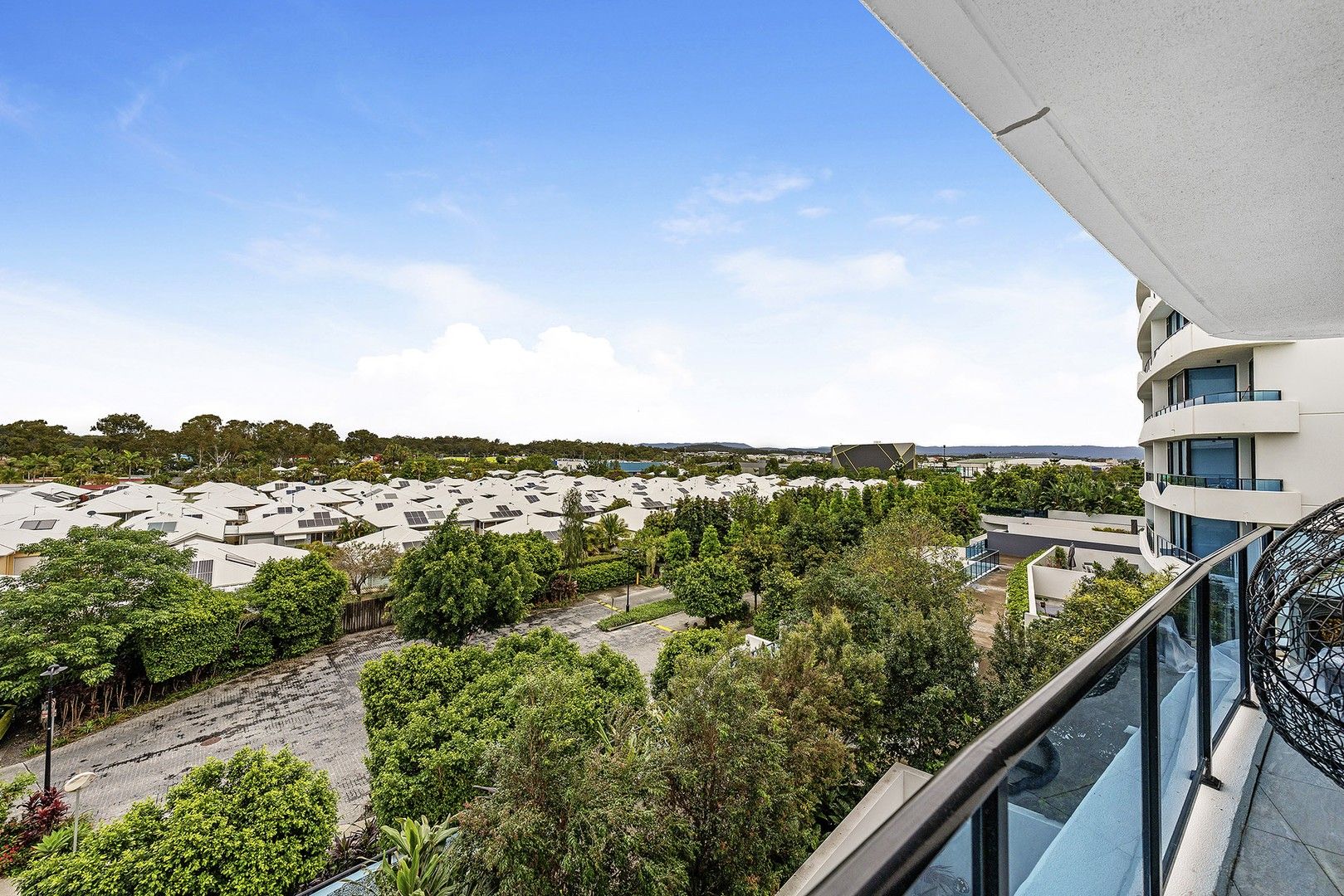 2 bedrooms Apartment / Unit / Flat in 3310/5 Harbourside Court BIGGERA WATERS QLD, 4216