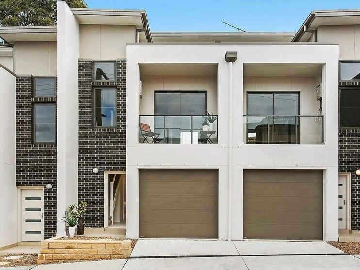 3 bedrooms Townhouse in 2/11 Burdett Street HORNSBY NSW, 2077