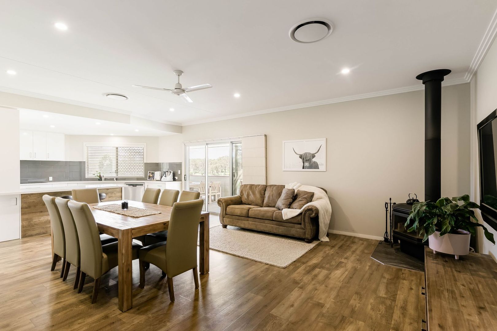 3 Sovereign Drive, Meringandan West QLD 4352, Image 2