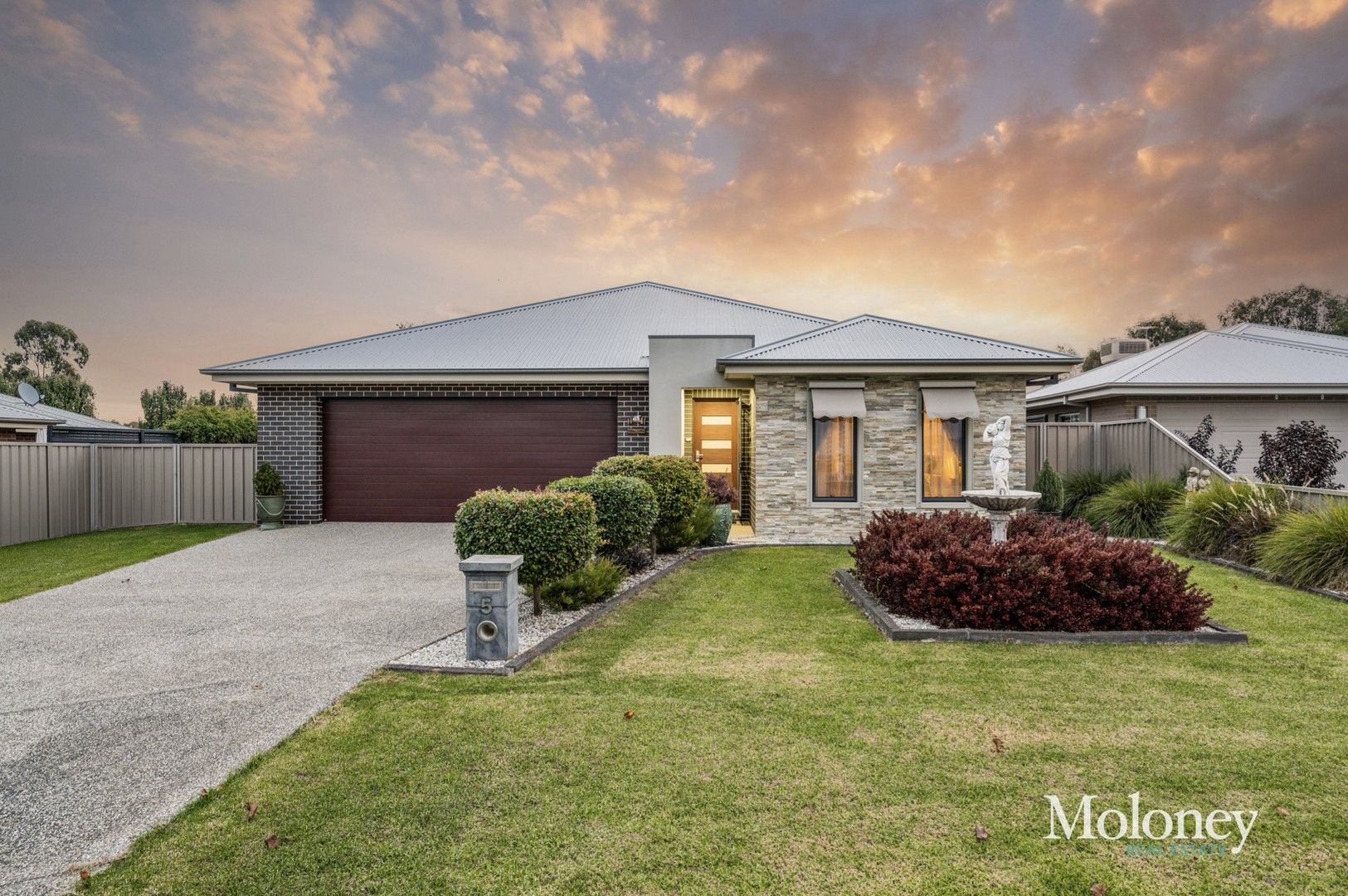 5 Sarah Court, Howlong NSW 2643, Image 0