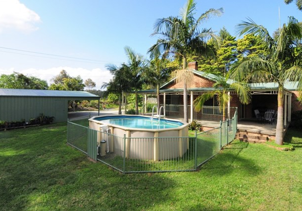 4 Pine Forest Road, Tomerong NSW 2540