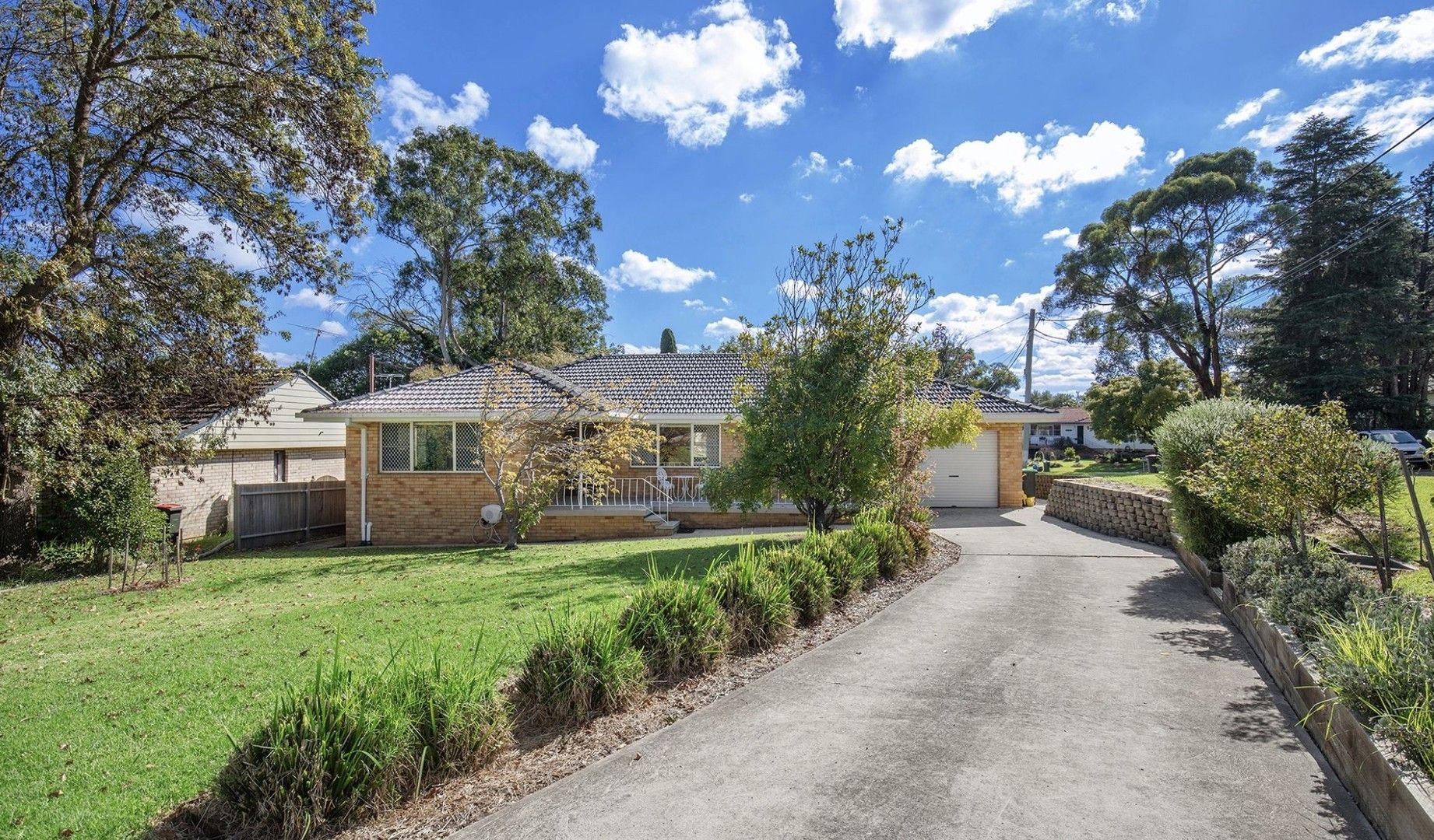 11 Thompson Street, Armidale NSW 2350 House For Rent Domain