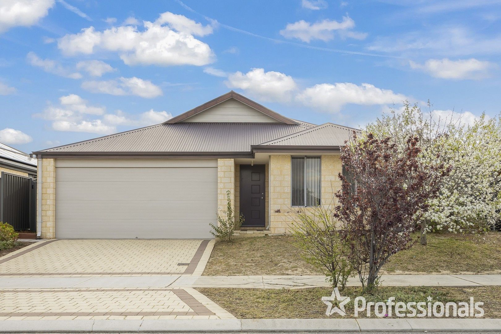 4 bedrooms House in 10 Stilton Pass AVELEY WA, 6069