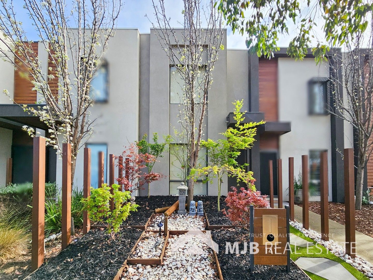 3 bedrooms Townhouse in 141 Campaspe Way POINT COOK VIC, 3030
