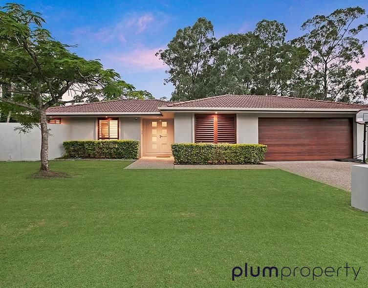 4 bedrooms House in 44 Morningview Street CHAPEL HILL QLD, 4069