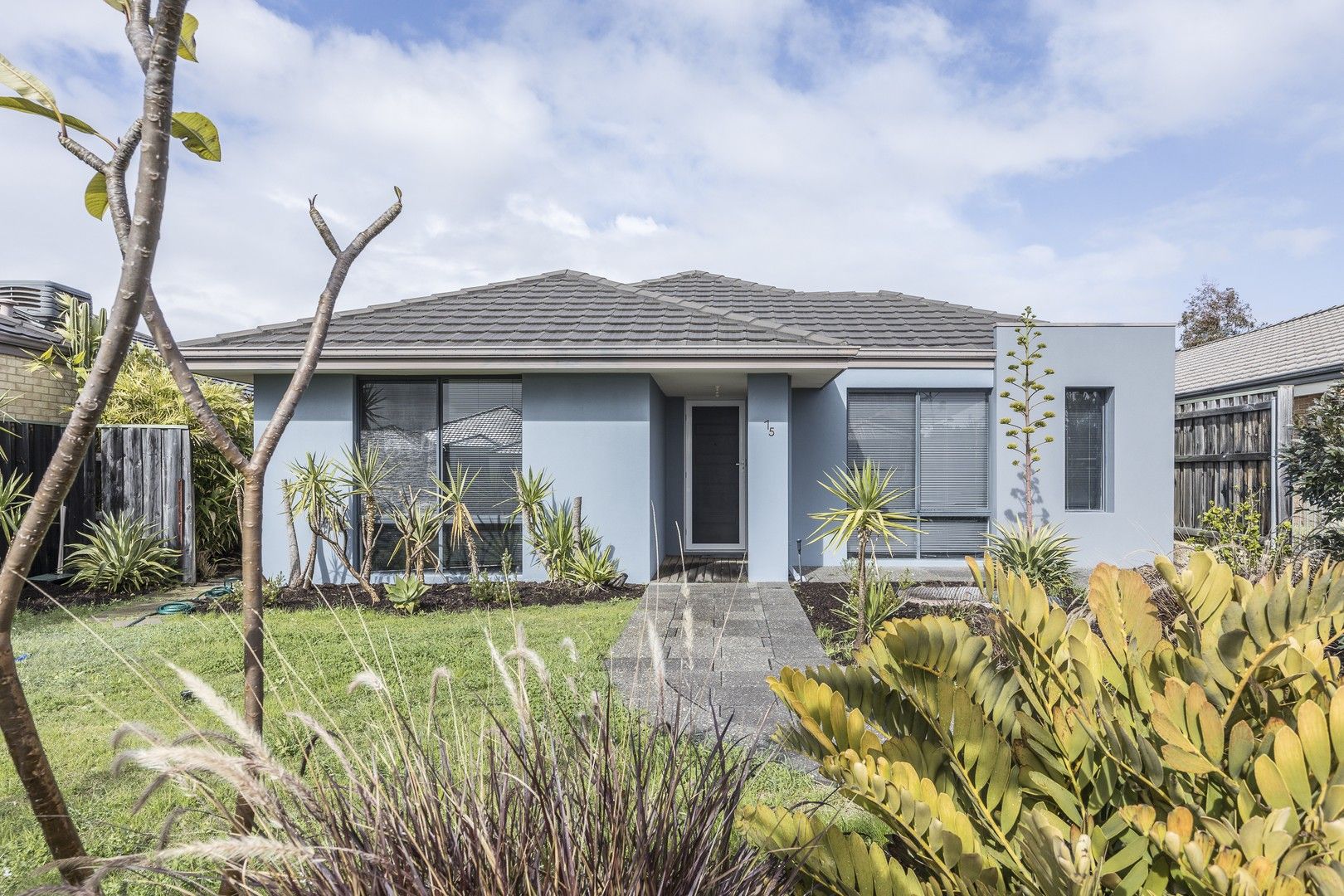 3 bedrooms House in 75 Brixton Crescent ELLENBROOK WA, 6069