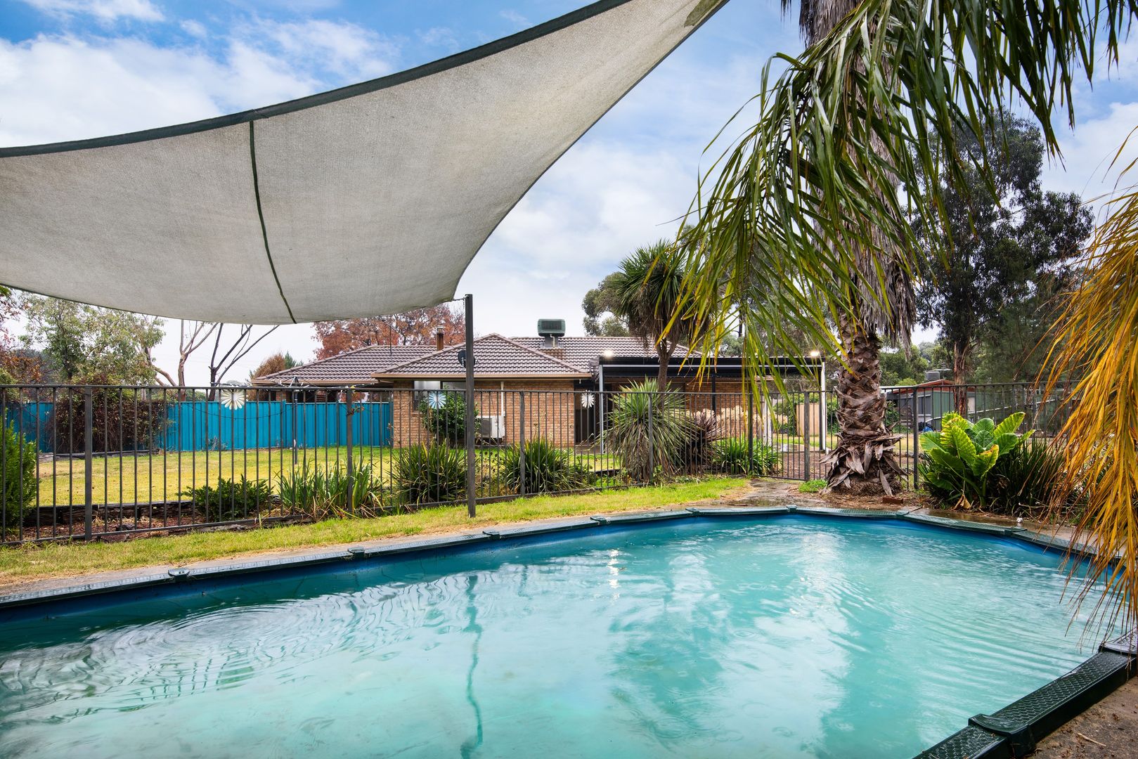 8 Pitson Court, Huntly VIC 3551, Image 2