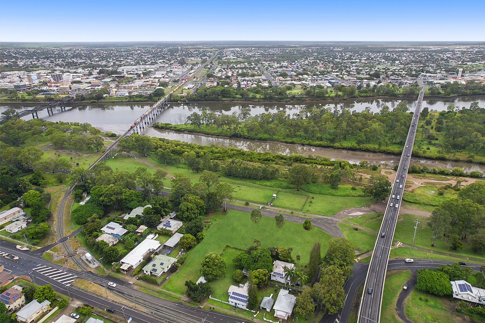 2 Hinkler Avenue, Bundaberg North QLD 4670, Image 1