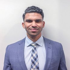 Lakshan Akasha, Sales representative