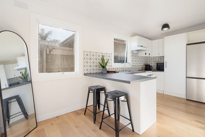 Picture of 2/3 Matlock Street, HERNE HILL VIC 3218
