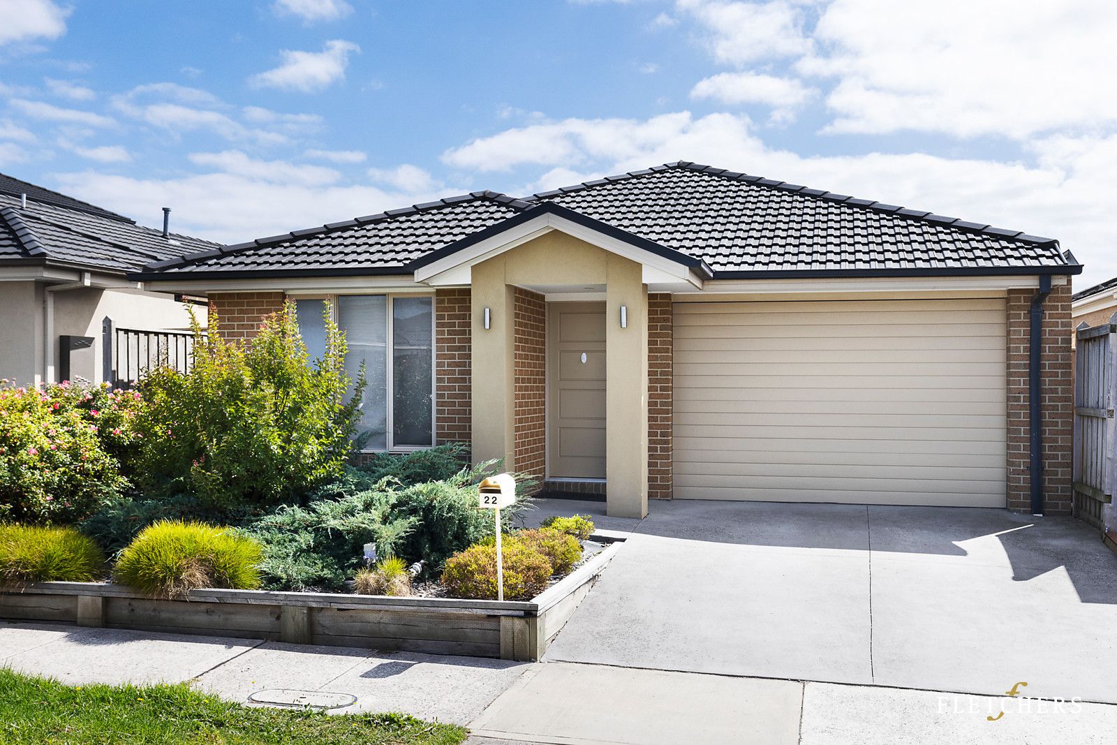 3 bedrooms House in 22 Omeara Crescent CRANBOURNE EAST VIC, 3977