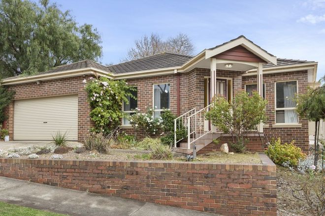 Picture of 1/83 North Valley Road, HIGHTON VIC 3216