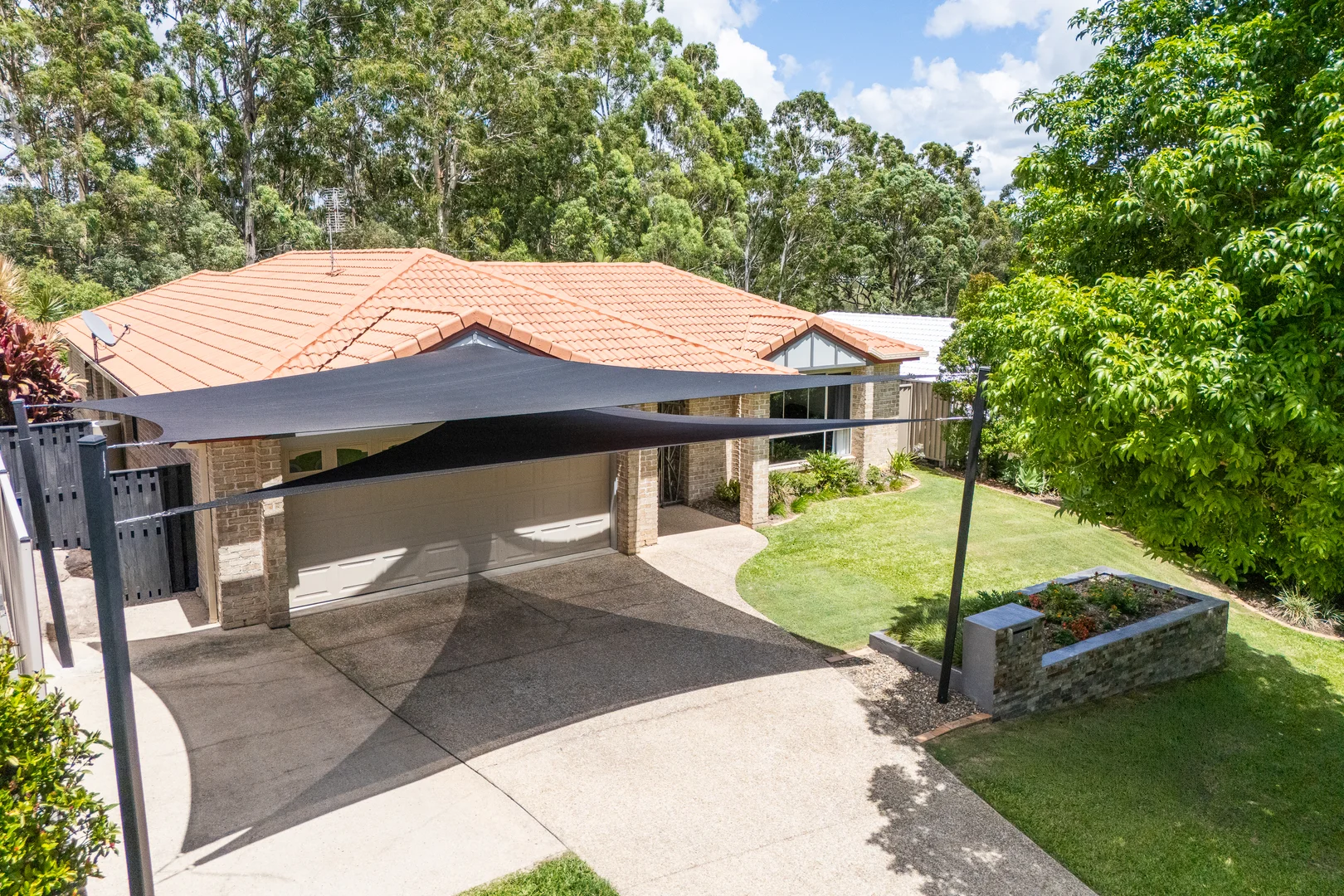 Additional image 25 of 29 Hibertia Avenue, Elanora QLD 4221