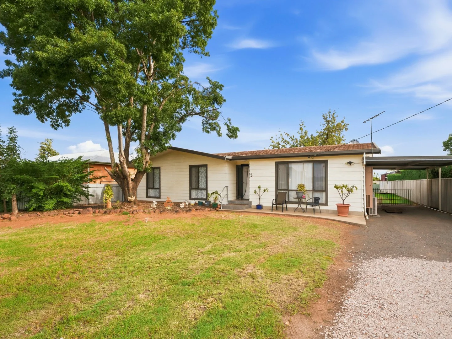 5 Leaver Street, Yenda NSW 2681