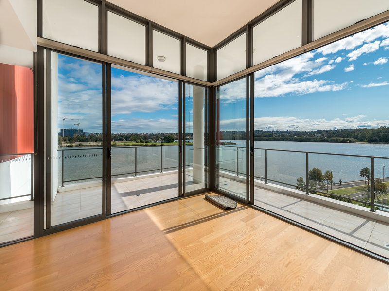 3 bedrooms Apartment / Unit / Flat in 501/5 Nina Gray Avenue RHODES NSW, 2138