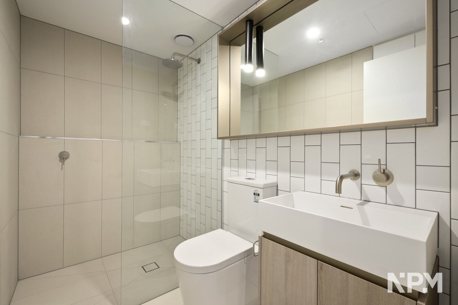 2 bedrooms Apartment / Unit / Flat in 513/8 Lygon St BRUNSWICK EAST VIC, 3057