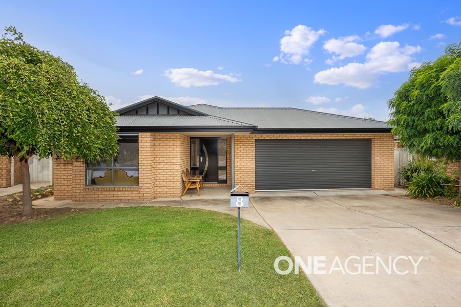 8 WALLA PLACE, Glenfield Park NSW 2650, Image 0