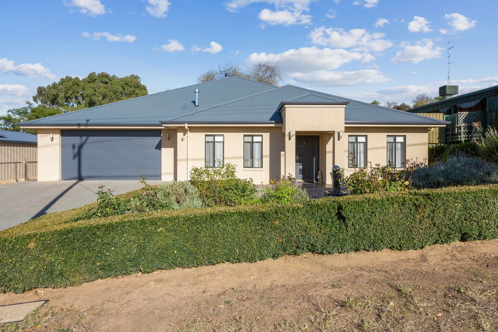 2 Houghton Street, Clare SA 5453, Image 0