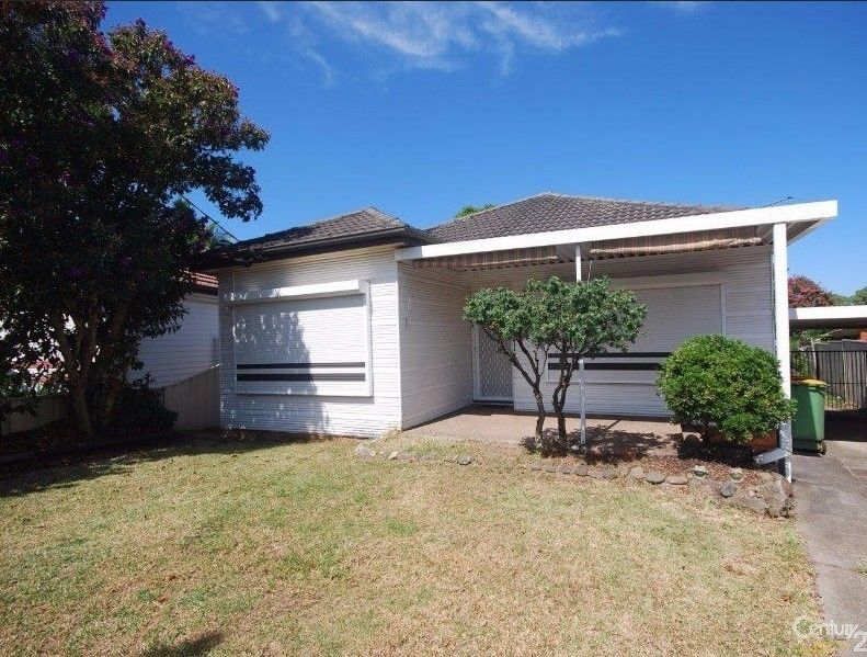 7 Dunrossil Avenue, Fairfield East NSW 2165 House For Rent Domain
