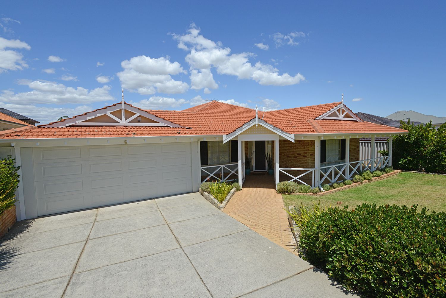 5 bedrooms House in 6 Allen-Williams Parade WINTHROP WA, 6150