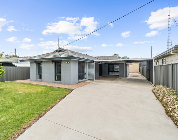 2 Moroney Street, Maffra VIC 3860