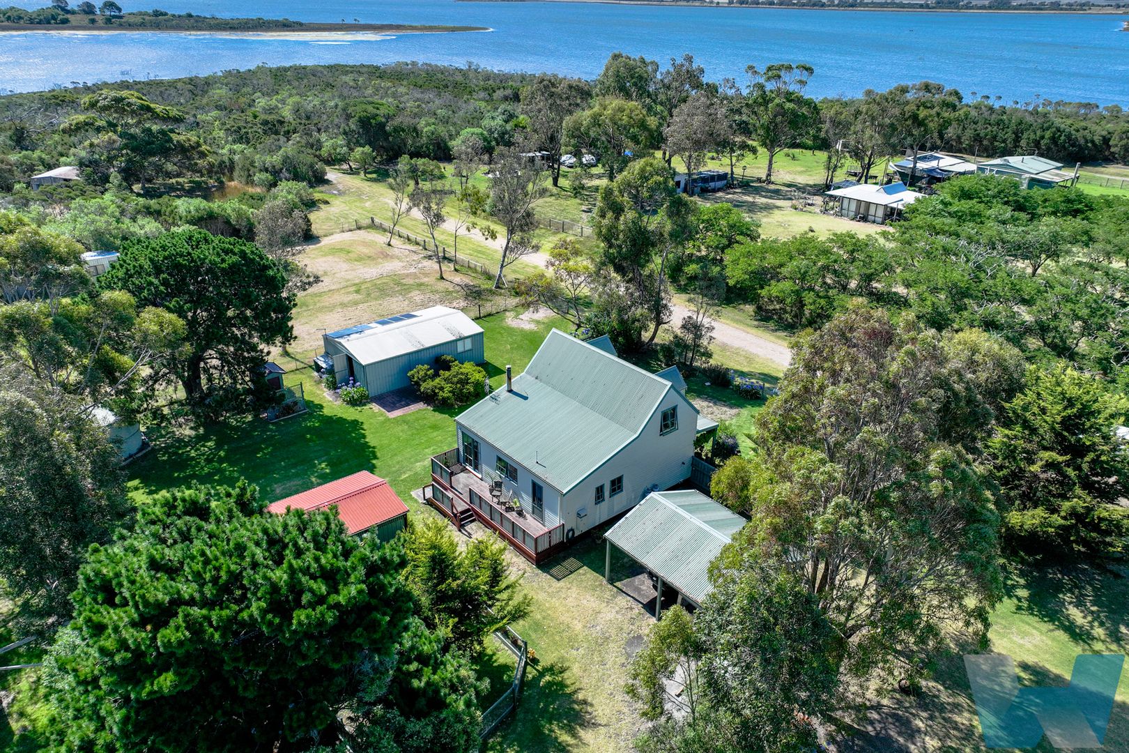 9/13 Le Grand Avenue, Hollands Landing VIC 3862, Image 1