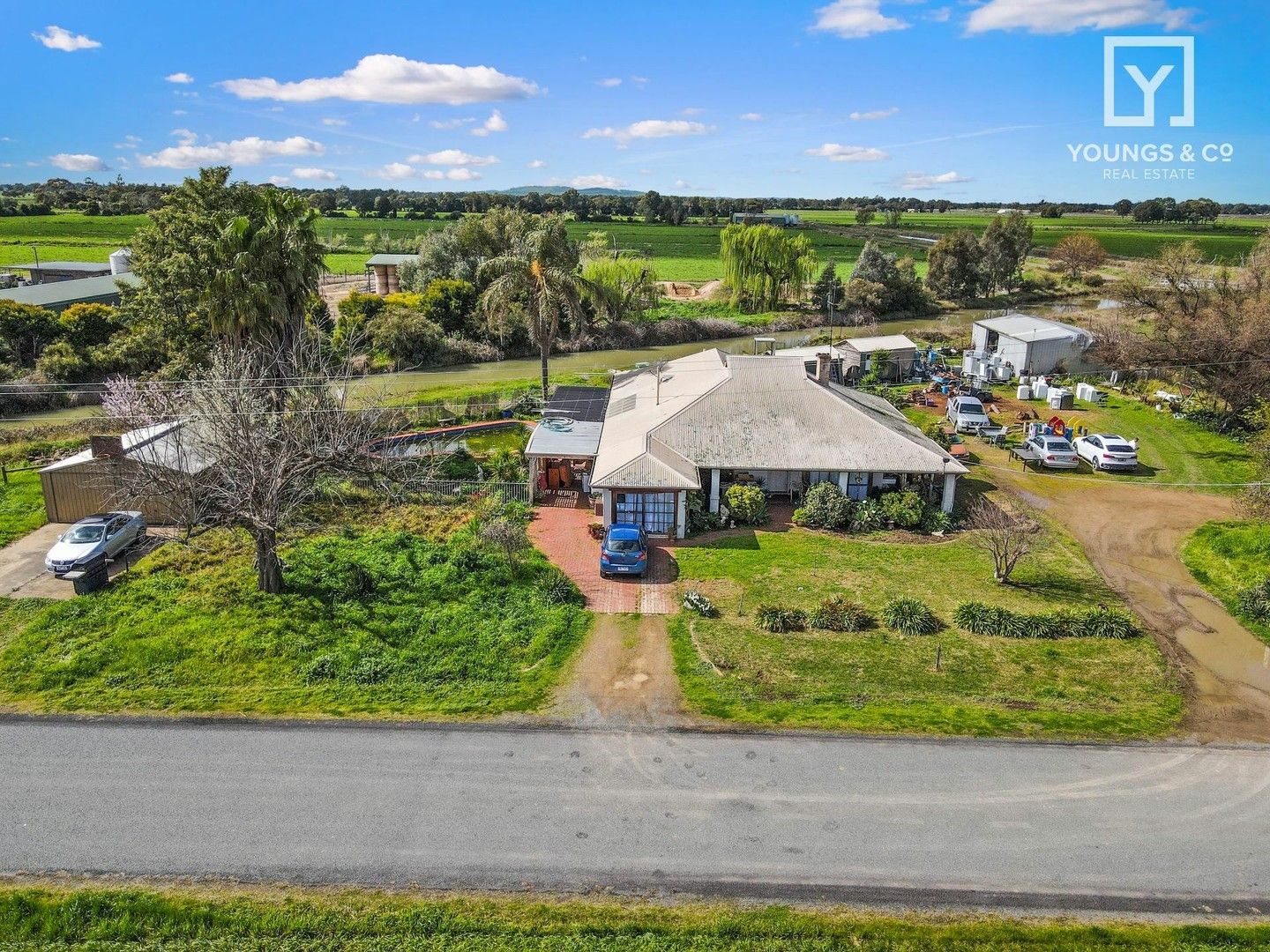 240 School Road, Shepparton East Property History & Address Research