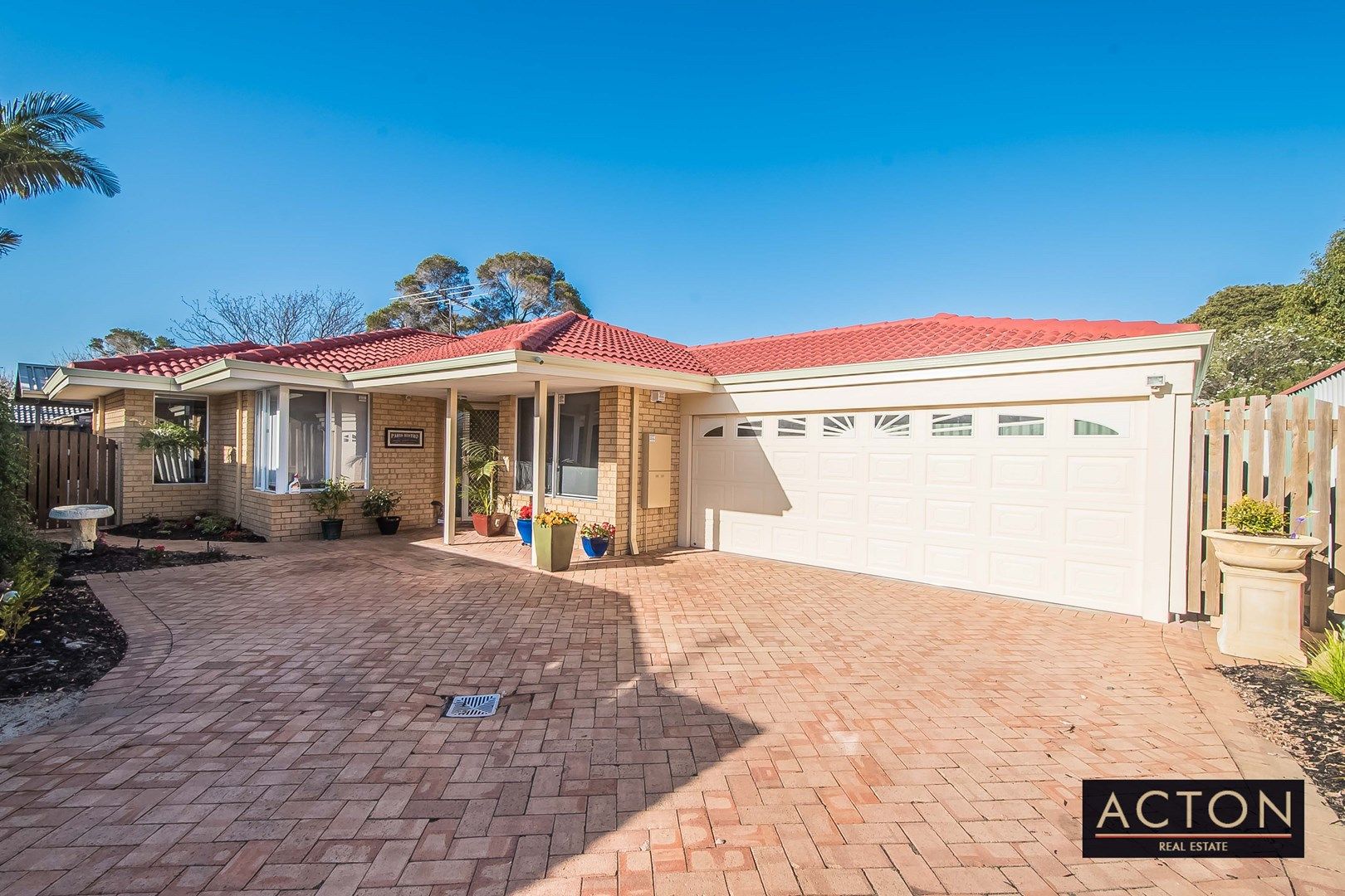 36A NORTH LAKE ROAD, Alfred Cove WA 6154, Image 0