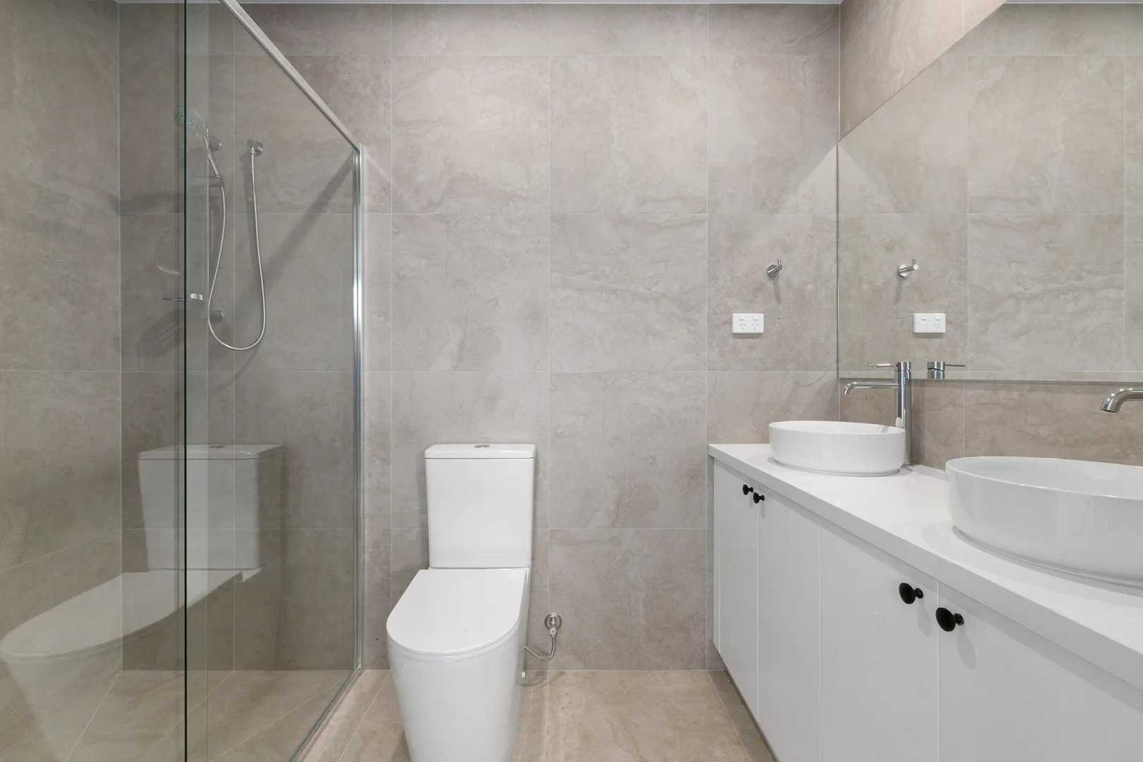 Additional image 5 of 5/2 Saxon Street, Doncaster VIC 3108