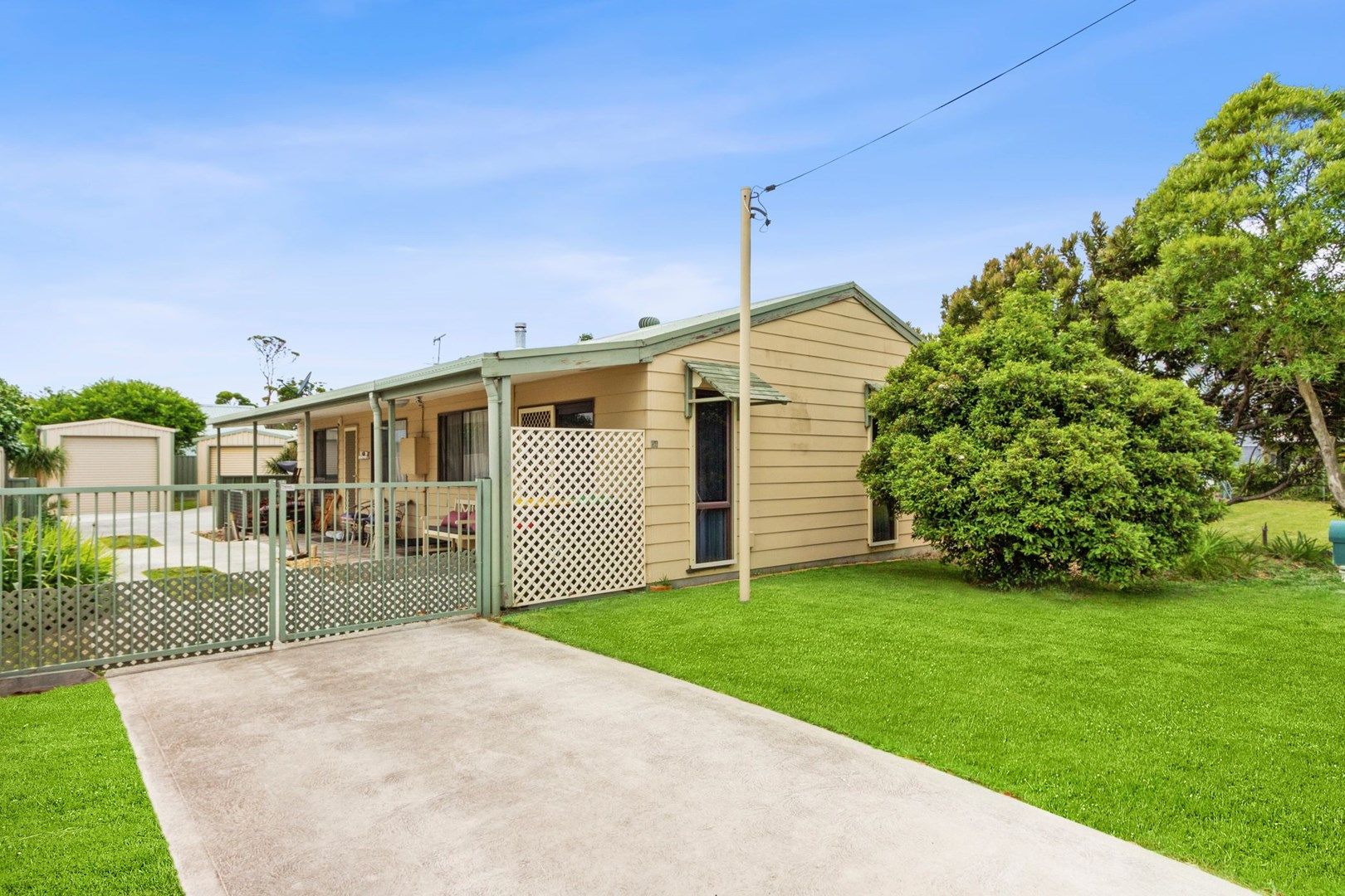 64 Ainslie Parade, Tomakin NSW 2537, Image 0