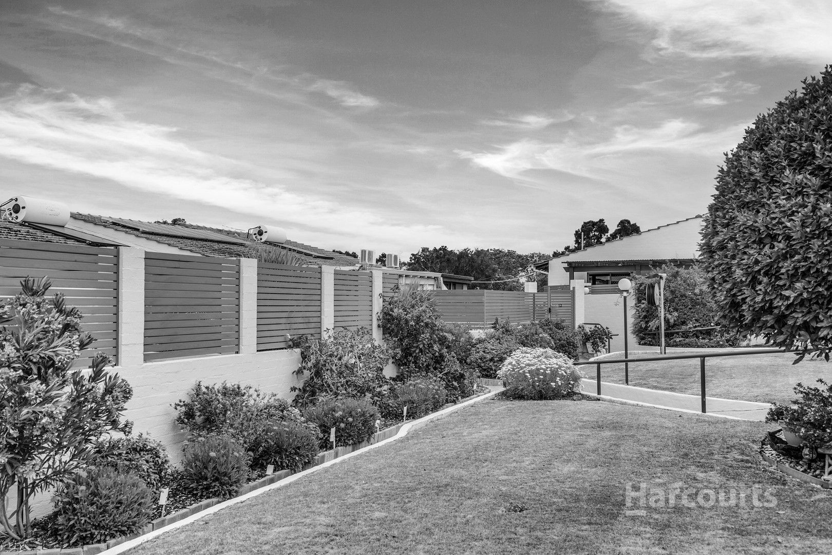 17/10 Hungerford Avenue, Halls Head WA 6210, Image 0