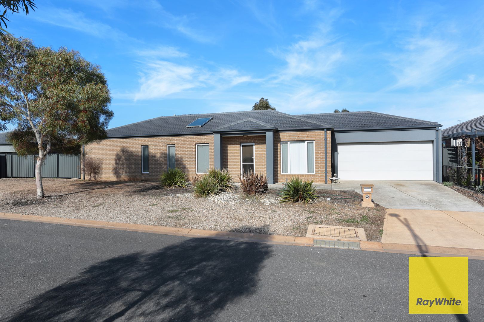 20 Vicky Court, Point Cook VIC 3030, Image 1