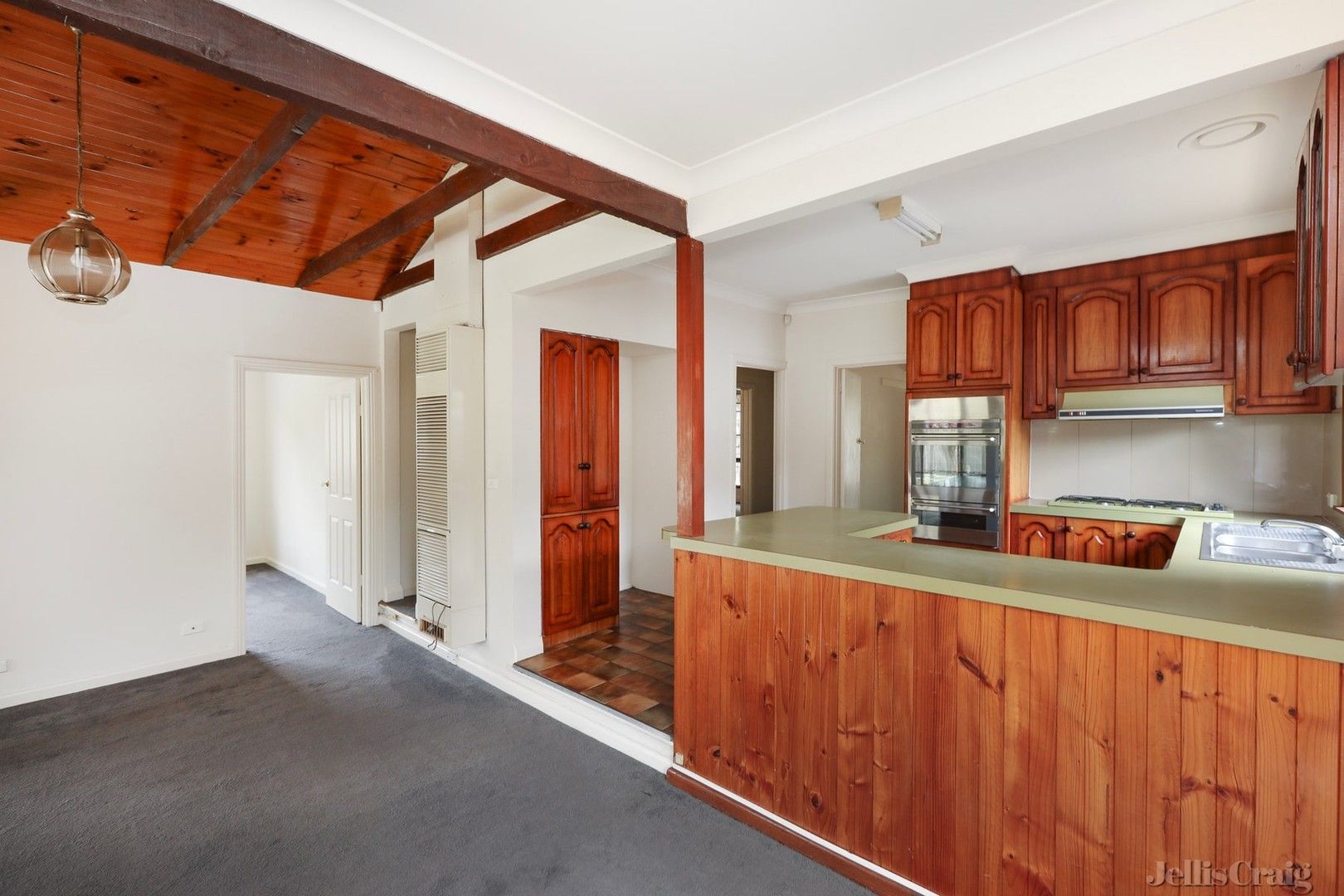 4 bedrooms House in 215 Gooch Street THORNBURY VIC, 3071