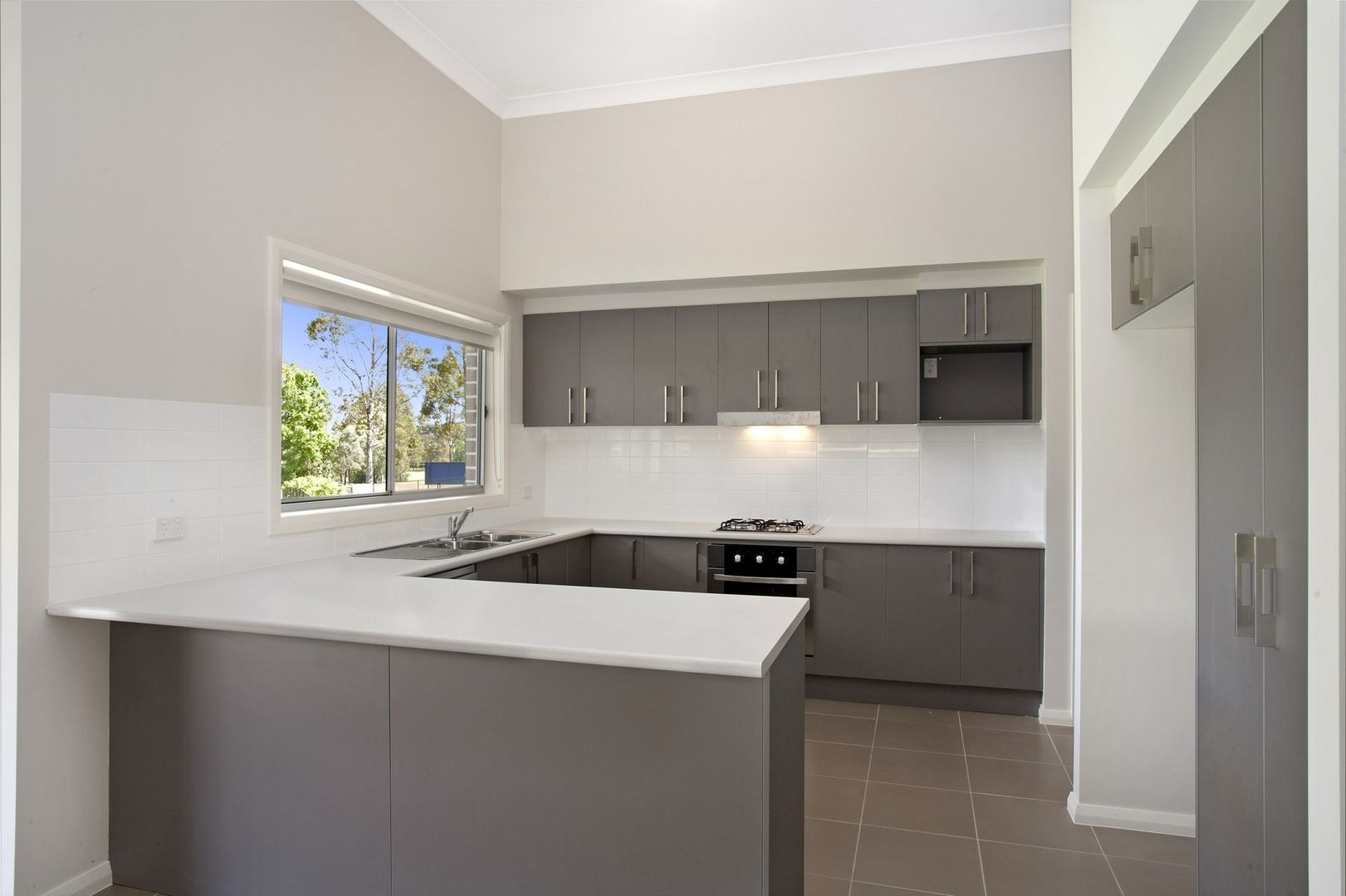 11 Jarvisfield Place, Macquarie Links NSW 2565, Image 2