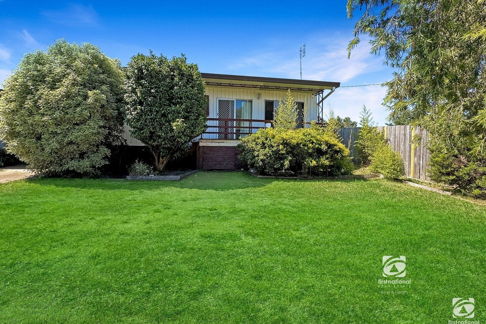 3 Archer Court, Lakes Entrance VIC 3909, Image 0