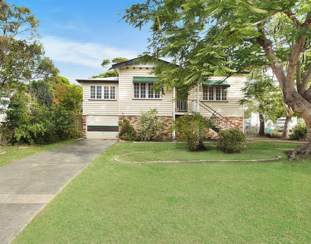 42 Tung Yeen Street, Park Avenue QLD 4701