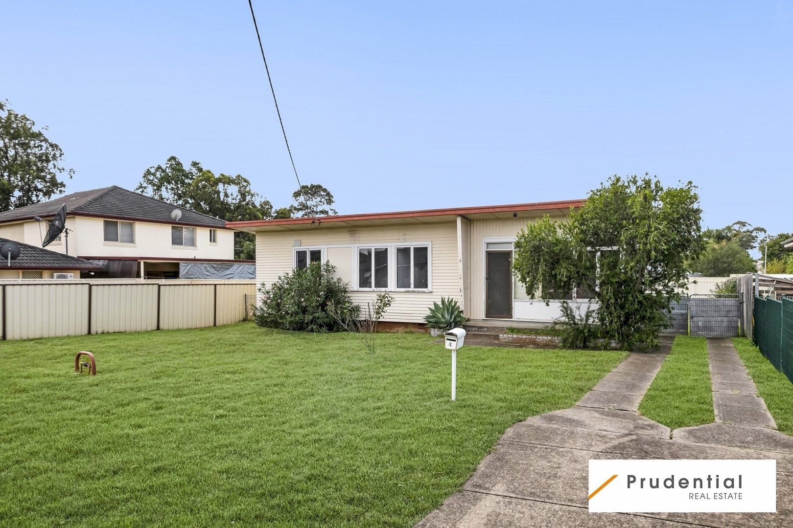 4 Trevanna Street, Busby NSW 2168, Image 0