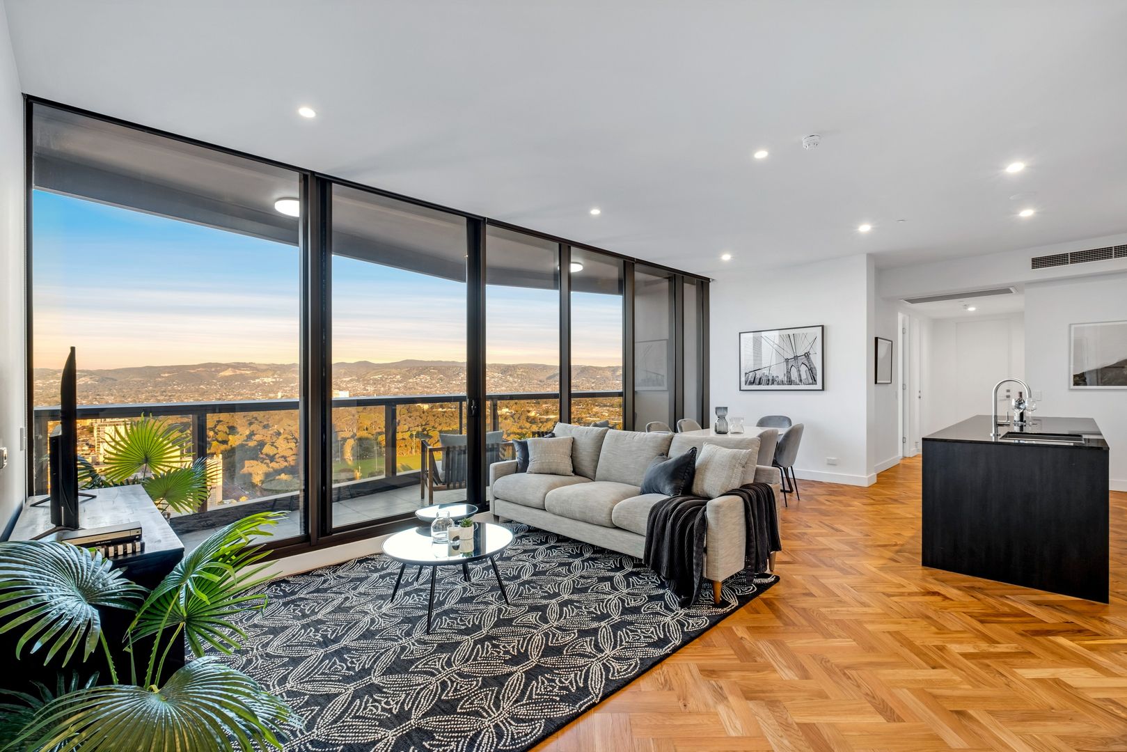 2602/421 King William Street, Adelaide SA 5000, Image 2