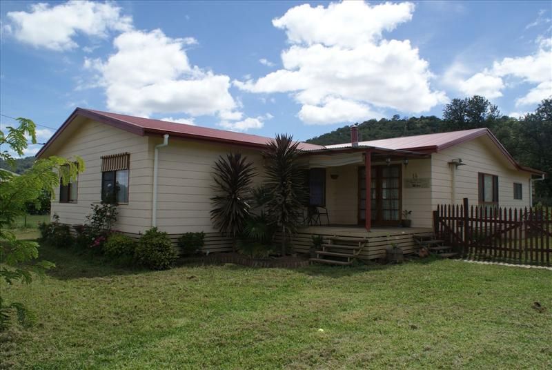 14 Duncan St, Woolomin NSW 2340, Image 1