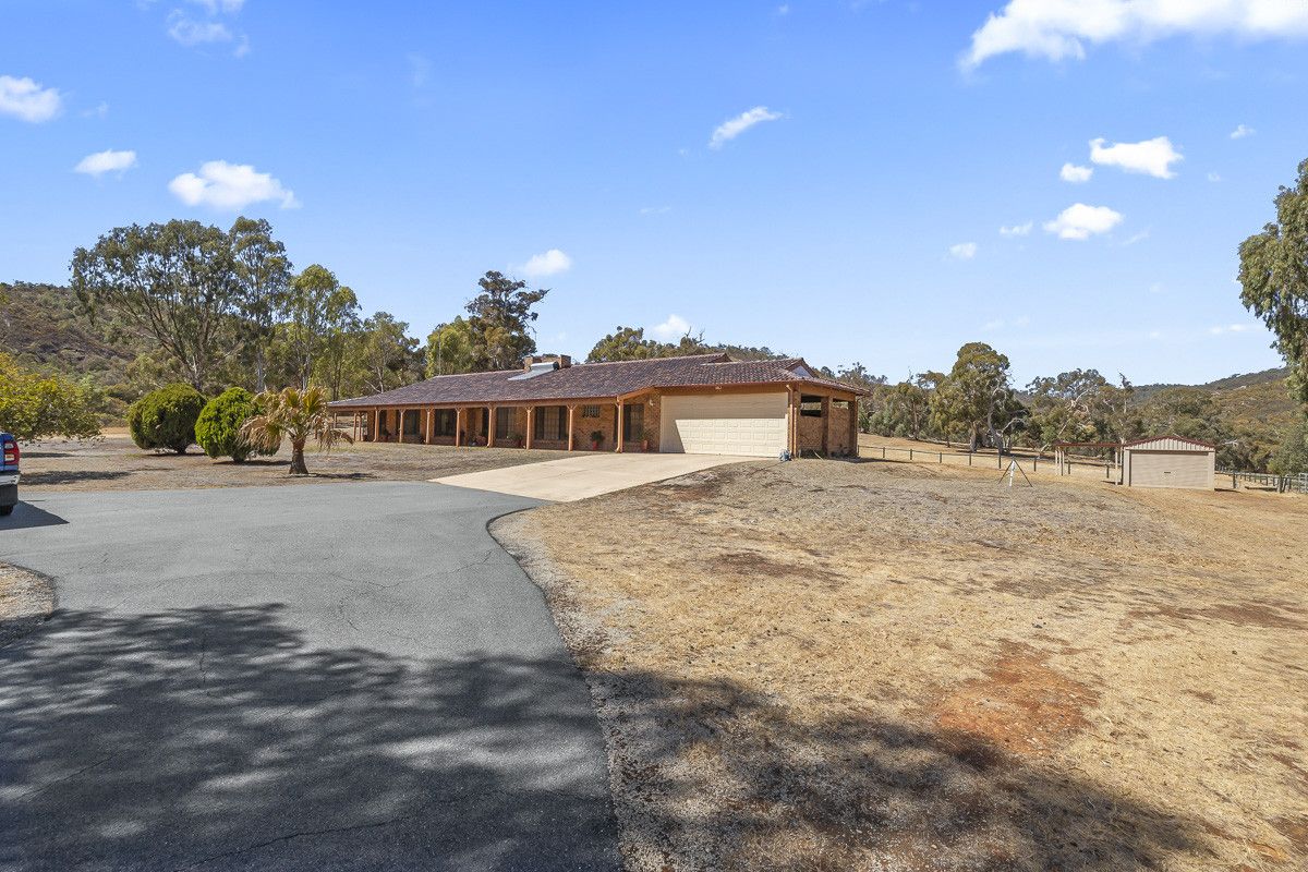 4 bedrooms Rural in 117 Hayward Road MARTIN WA, 6110