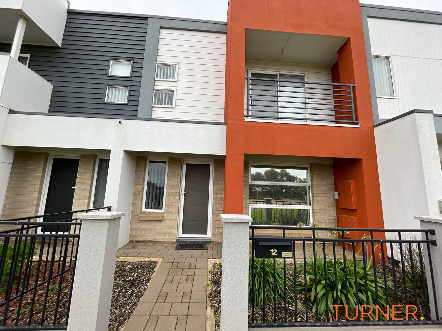 3 bedrooms Townhouse in 12 Davey Lane EVANSTON GARDENS SA, 5116